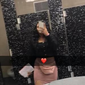 Meet your Posher, Lourdes